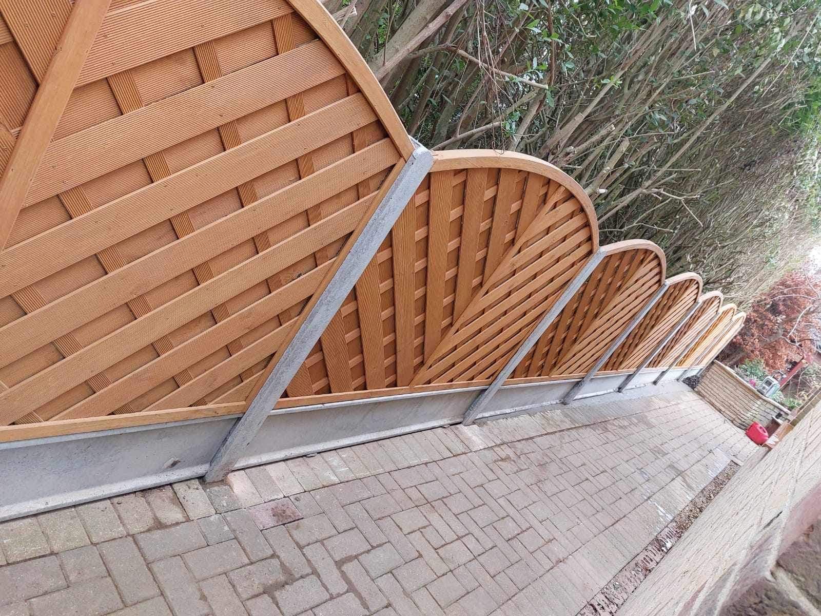 Decorative garden fencing